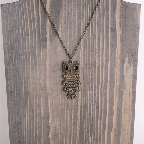 Jewelry - GONE: Vintage Owl Goldtone Long Necklace